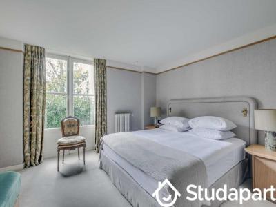 Louer Appartement 143 m2 Paris-7eme-arrondissement