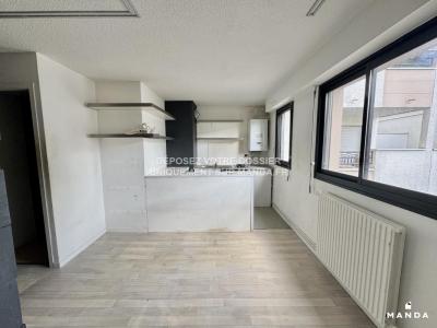 For rent Bordeaux 1 room 20 m2 Gironde (33800) photo 0