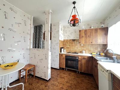 For sale 4 rooms 84 m2 Bouches du Rhone (13380) photo 3