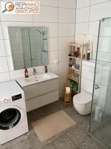 For rent Nice rue Bonaparte 2 rooms 40 m2 Alpes Maritimes (06000) photo 3
