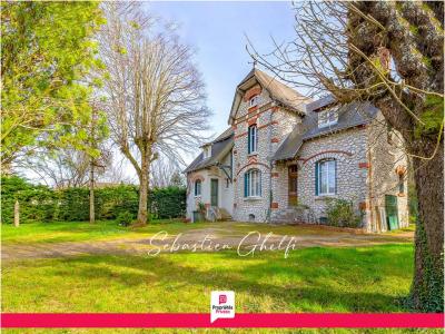 For sale Romorantin-lanthenay 11 rooms 198 m2 Loir et cher (41200) photo 1