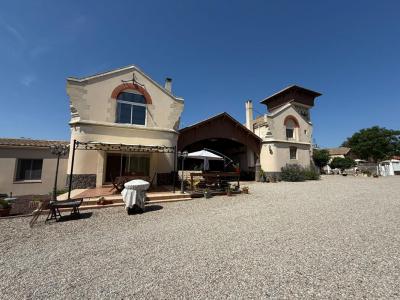 For sale Vias 43 rooms 850 m2 Herault (34450) photo 2