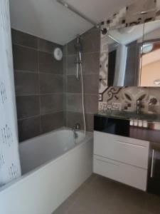 Annonce Vente 3 pi�ces Maison Moras-en-valloire 26