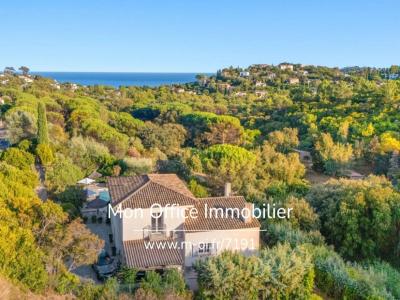 For sale Cavalaire-sur-mer 6 rooms 222 m2 Var (83240) photo 0
