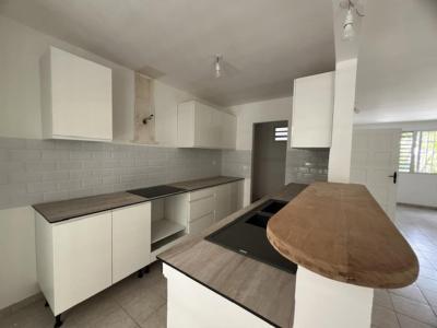 Louer Appartement Schoelcher 1600 euros