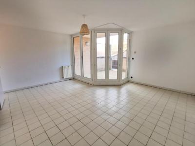 For rent Avignon 2 rooms 45 m2 Vaucluse (84000) photo 0