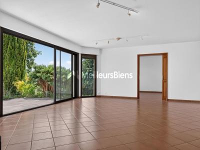 Louer Prestige 300 m2 Divonne-les-bains