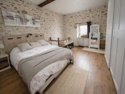 For sale 6 rooms 160 m2 Vendee (85200) photo 3