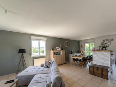 For sale 5 rooms 111 m2 Cote d'or (21200) photo 2