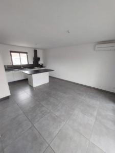 Louer Maison 82 m2 Pia