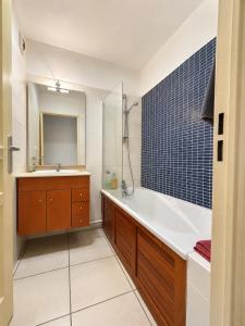 For sale Saint-gilles-les-bains 2 rooms 45 m2 Reunion (97434) photo 2