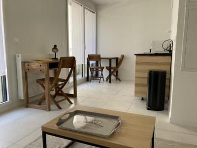 For rent Bordeaux 1 room 25 m2 Gironde (33800) photo 0