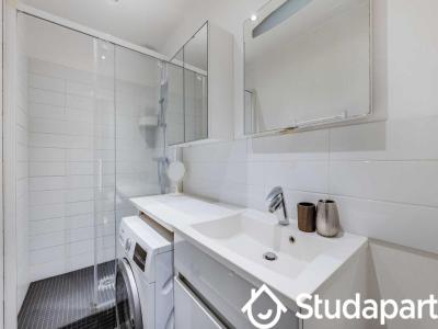 Louer Appartement Paris-17eme-arrondissement 2900 euros