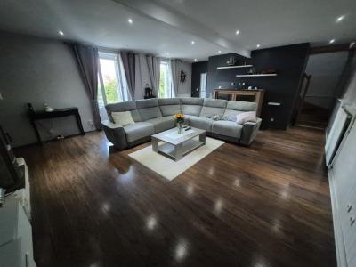For sale 10 rooms 280 m2 Vendee (85240) photo 0