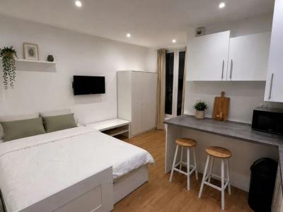 Louer Appartement Asnieres-sur-seine 890 euros