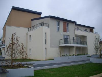 For rent Avrille 3 rooms 60 m2 Maine et loire (49240) photo 0