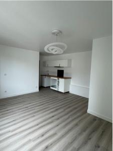 For rent Sceaux 2 rooms 34 m2 Hauts de Seine (92330) photo 0