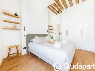 Louer Appartement 90 m2 Paris-3eme-arrondissement