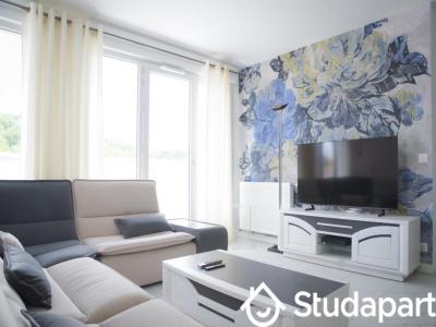 For rent Cenon 3 rooms 90 m2 Gironde (33150) photo 0