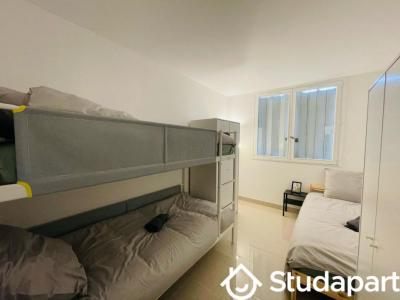 Louer Appartement Paris-18eme-arrondissement 2500 euros
