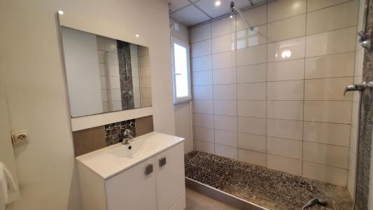 Louer Appartement Beaurecueil 1073 euros