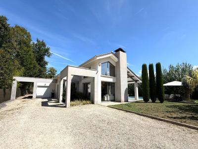For sale Fleac 7 rooms 270 m2 Charente (16730) photo 0