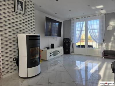 Acheter Maison 237 m2 Fougeres