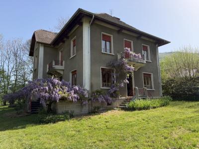 For sale 9 rooms 197 m2 Savoie (73240) photo 0