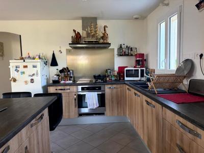 For sale Saint-andre-de-lidon 4 rooms 87 m2 Charente maritime (17260) photo 3