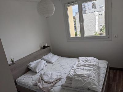 Louer Appartement Vaulx-en-velin 1200 euros