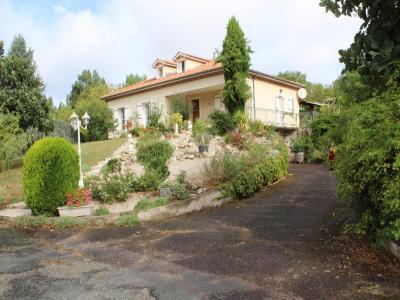 For sale Villeneuve-sur-lot 6 rooms 150 m2 Lot et garonne (47300) photo 0