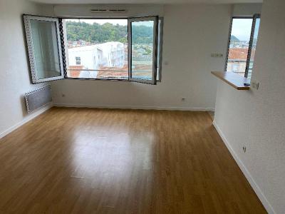 Louer Appartement Bordeaux 740 euros
