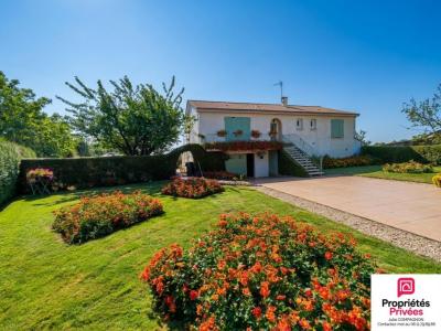 For sale Saint-quentin-en-mauges 5 rooms 113 m2 Maine et loire (49110) photo 0