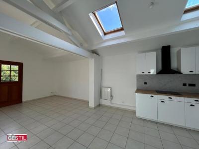 Louer Appartement Auvers-sur-oise 908 euros
