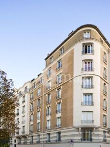 For sale Courbevoie 1 room 26 m2 Hauts de Seine (92400) photo 0
