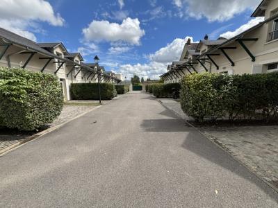 For rent Chantilly 3 rooms 64 m2 Oise (60500) photo 2