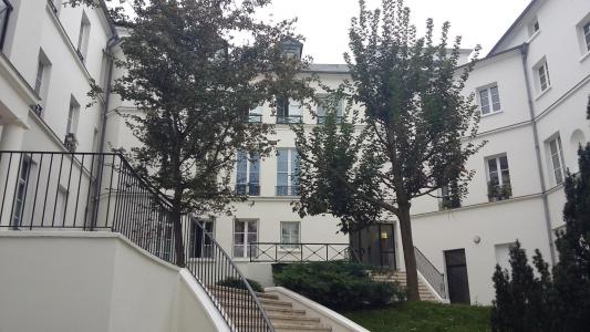 For rent Issy-les-moulineaux 4 rooms 85 m2 Hauts de Seine (92130) photo 0