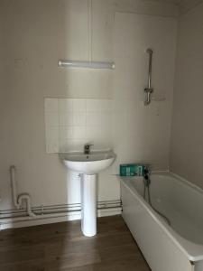 For rent Charny 3 rooms 66 m2 Yonne (89120) photo 4