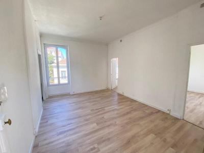 Louer Appartement Nimes 629 euros