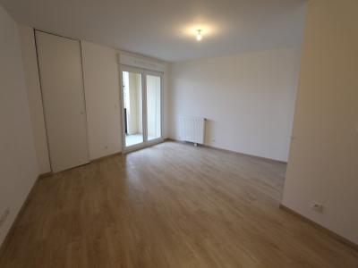 For rent Sainte-luce-sur-loire 1 room 31 m2 Loire atlantique (44980) photo 0