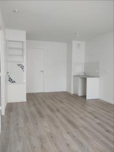 For rent Chevilly-larue 2 rooms 40 m2 Val de Marne (94550) photo 1
