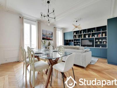 Louer Appartement Paris-17eme-arrondissement 3900 euros