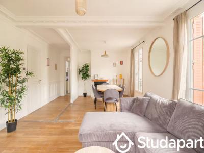 For rent Suresnes 3 rooms 68 m2 Hauts de Seine (92150) photo 3