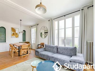 For rent Suresnes 3 rooms 75 m2 Hauts de Seine (92150) photo 2