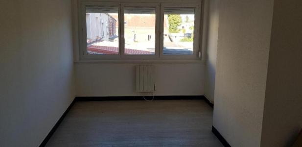 For rent Cambrai 3 rooms 83 m2 Nord (59400) photo 2