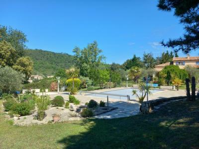 For sale EN BORDURE DU VILLAGE 10 rooms 220 m2 Gard (30960) photo 1