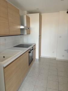 For rent 14 Bis Rue Hugues Capet 2 rooms 46 m2 Gard (30900) photo 0