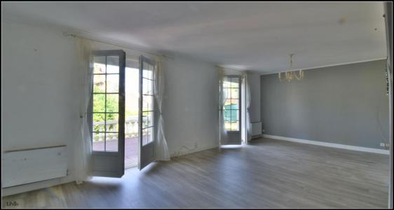 For sale Mourenx 5 rooms 103 m2 Pyrenees atlantiques (64150) photo 2