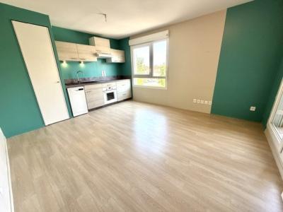 Louer Appartement Vaulx-en-velin Rhone