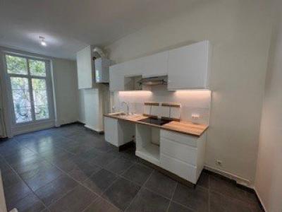 Louer Appartement Lyon-7eme-arrondissement 875 euros